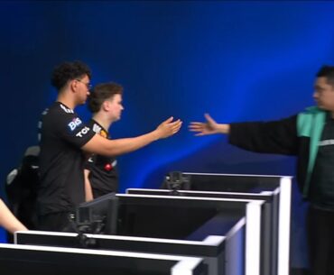 Yekindar refused to shake Dastan's hands