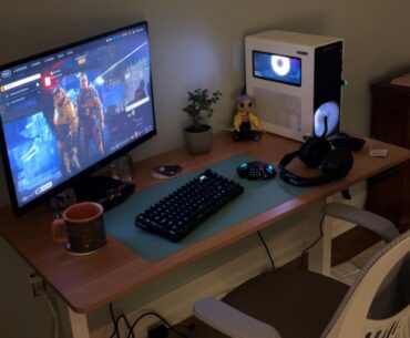 renovated my guest bedroom and got my battlestation going