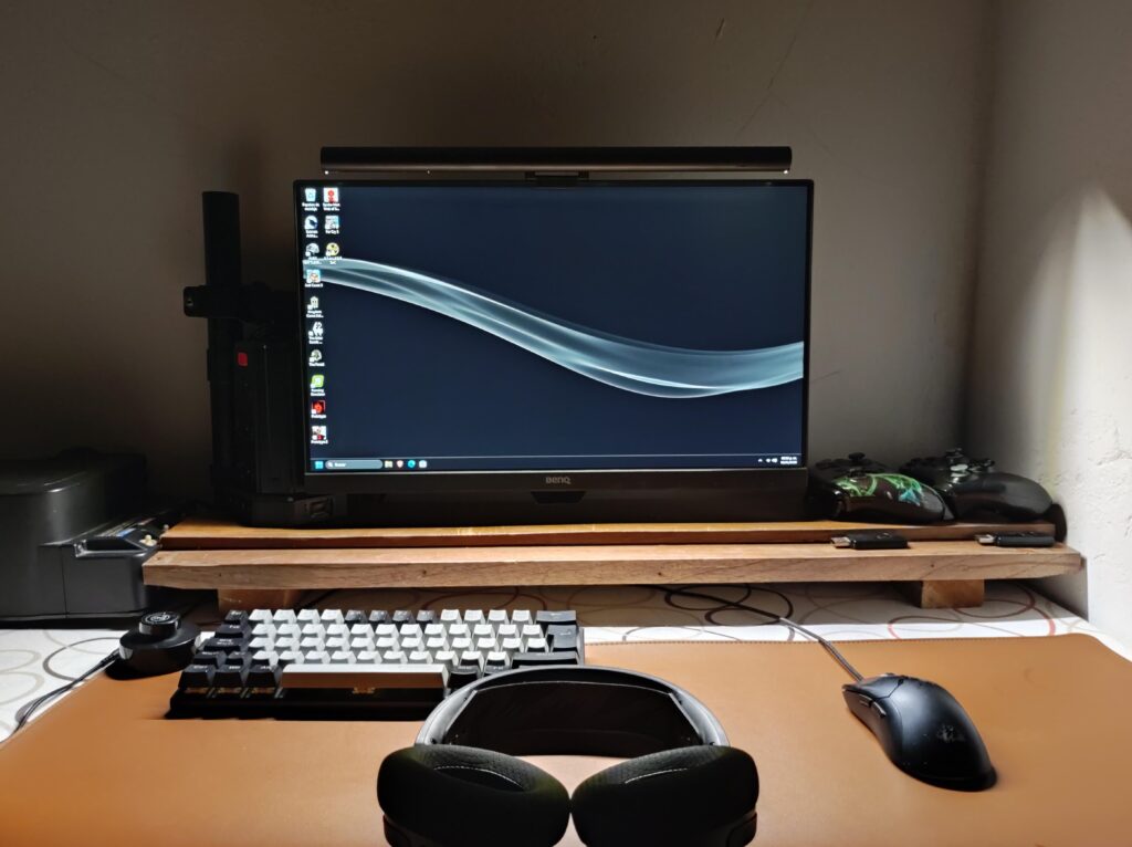 Simple and fitted, but perfect for me