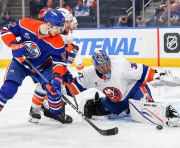 Sorokin makes 35 saves, Islanders shut out Oilers