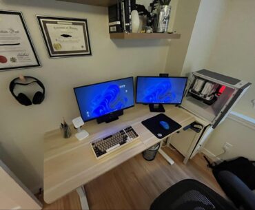 Desk feels cramped + impersonal. Seeking advice for improvement