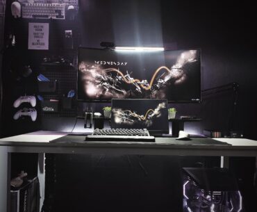 Setup update ( still waiting for the black wood wallpanel to arrive )