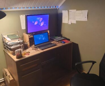Not the worst but r/shittybattlestations worthy