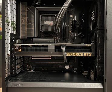 Just finished my second ever PC build. Super happy 😊