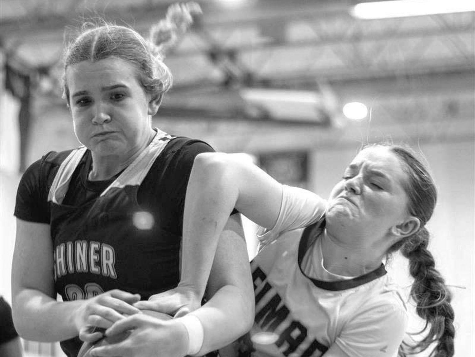 Ladycats split their last two games Ladycats split their last two games