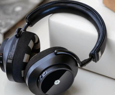 A lifestyle image of Neurable's MW75 Neuro LT headphones.
