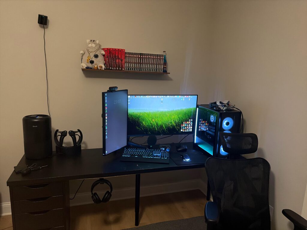 PLEASE help me find a desk replacement