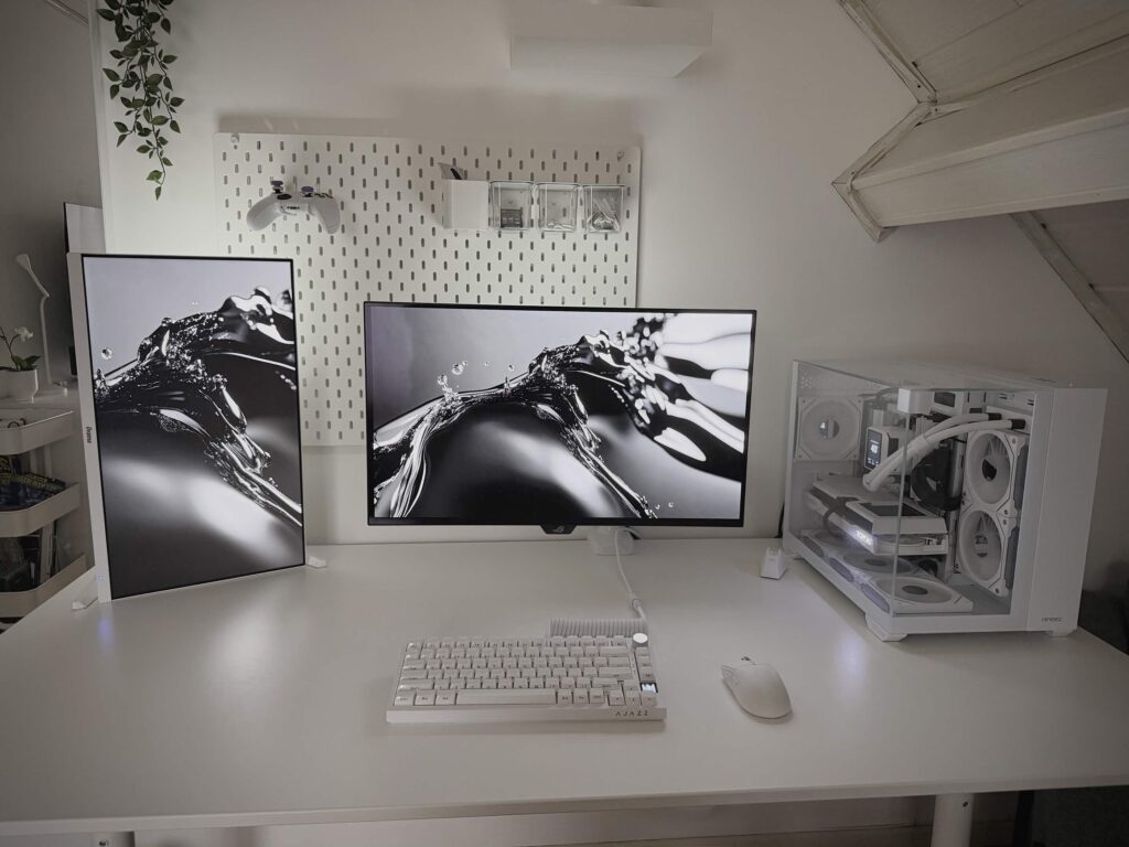 Any tips? (I still need a mouse pad, I would like a glass pad but I don't really know which one)