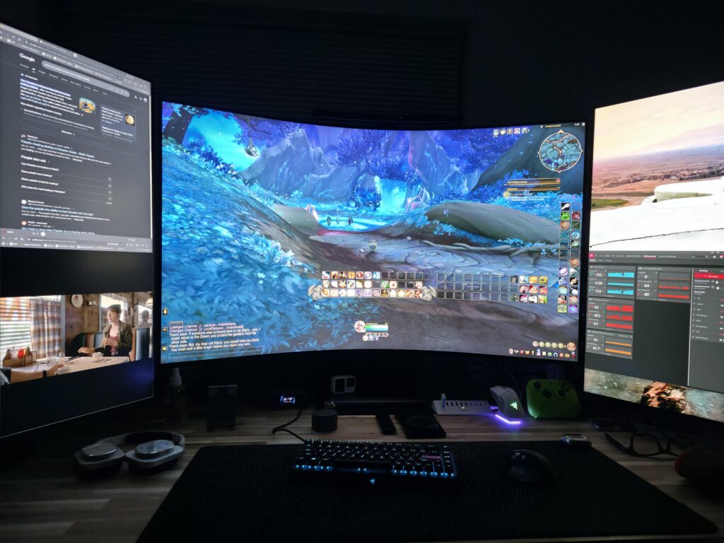 Finally feel complete with my setup! For now ;) Finally feel complete with my setup! For now ;)