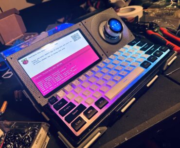 Raspberry pi Cyberdeck I designed and put together (work in progress)
