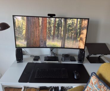 Simple, straightforward command center