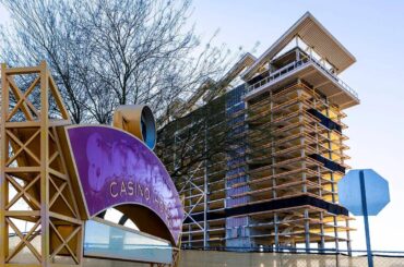 Eastside Cannery hotel tower to be imploded — CDC Gaming