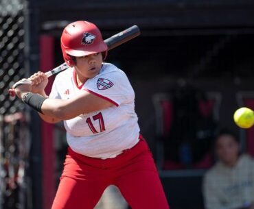 Huskies Drop Pair of Games At Blues City Invitational