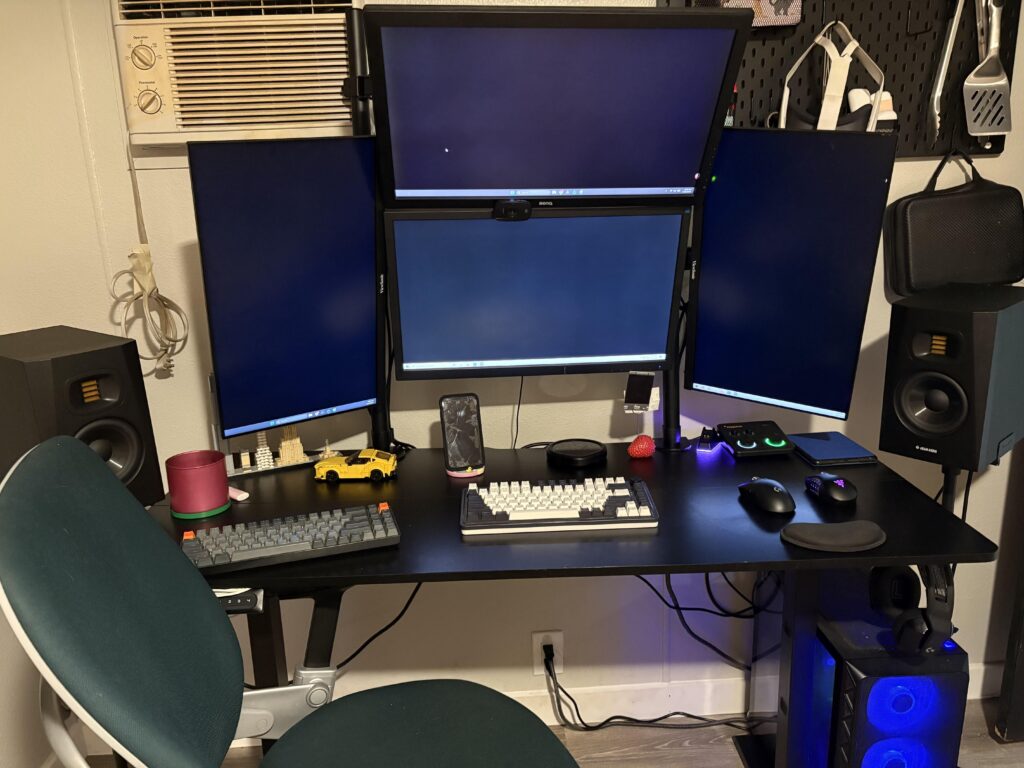 WFH / Gaming Setup WFH / Gaming Setup