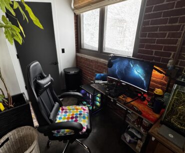 Wish I had a bigger room. Feedback or advice?