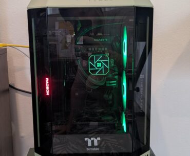 Built a lovely little 4k 60fps console for my wife