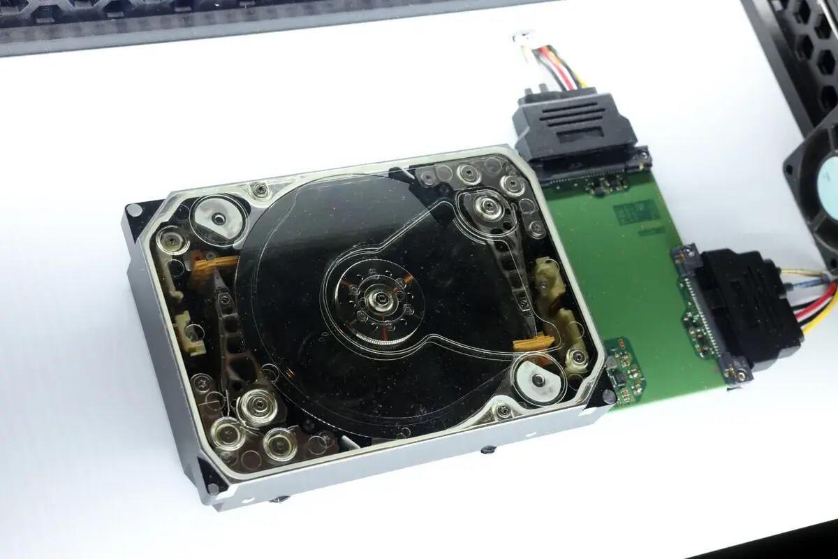 Western Digital Designs High-Bandwidth HDDs That Quadruple I/O Speeds Western Digital Designs High-Bandwidth HDDs That Quadruple I/O Speeds