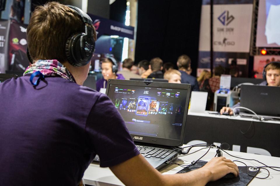 Caesars Entertainment (CZR): JPMorgan Highlights Digital Segment for Earnings Potential Amid Gaming Sector Negativity