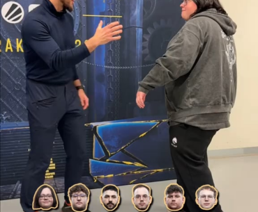 Which pro player will give the best high-five? pashaBiceps is putting them to the test.