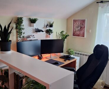 My average workstation/battlestation. I spend more than half a day in this corner....