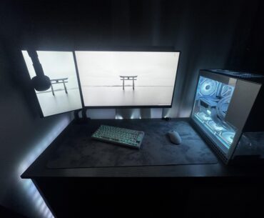 Thats my battle station, looking for improvement tips and cool accessories for the desk