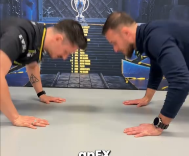apEX and pashaBiceps decided to see who could do more push-ups. Admit it, who could do more push-ups?