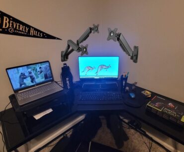 Set up in planning - how would I do a wall mounted triple monitor corner setup?