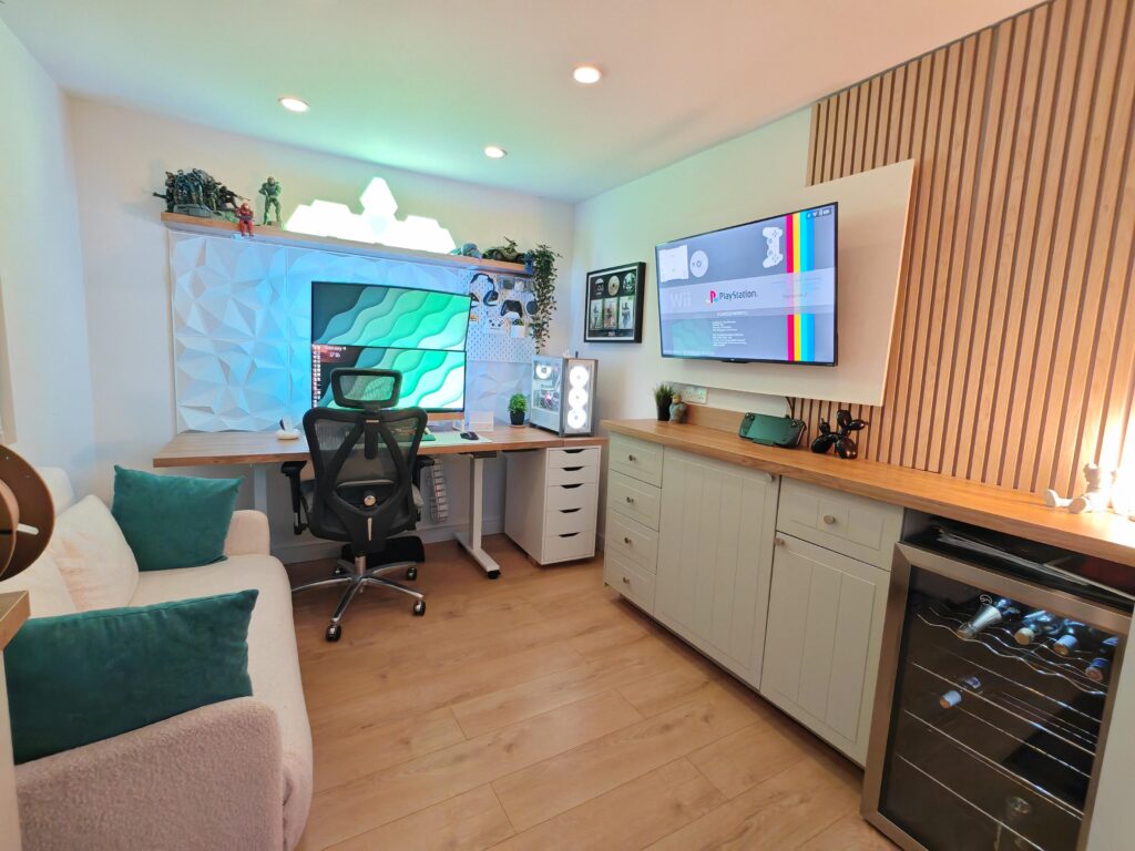 Work and play ✍️💻