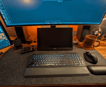 Recommendations for a GOOD premium-feeling felt full-size desk pad that doesn't pill up and feel scratchy after a while?