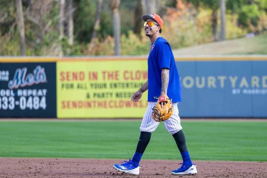 New York Mets Infielder Mark Vientos walking on the field during Spring Training.