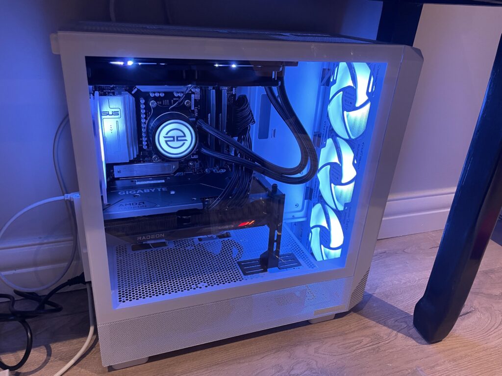Just bought my first pc (At 14) and I’m over the moon !!