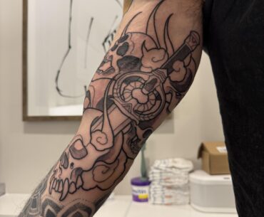 Skyrim - Dawnbreaker Tattoo