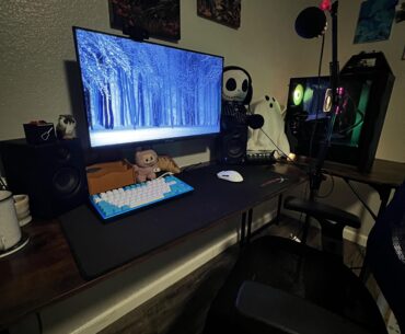 Had to restart recently. My little station after bargain hunting for a few months. Niece gave me some stuffies to "keep me company" lol