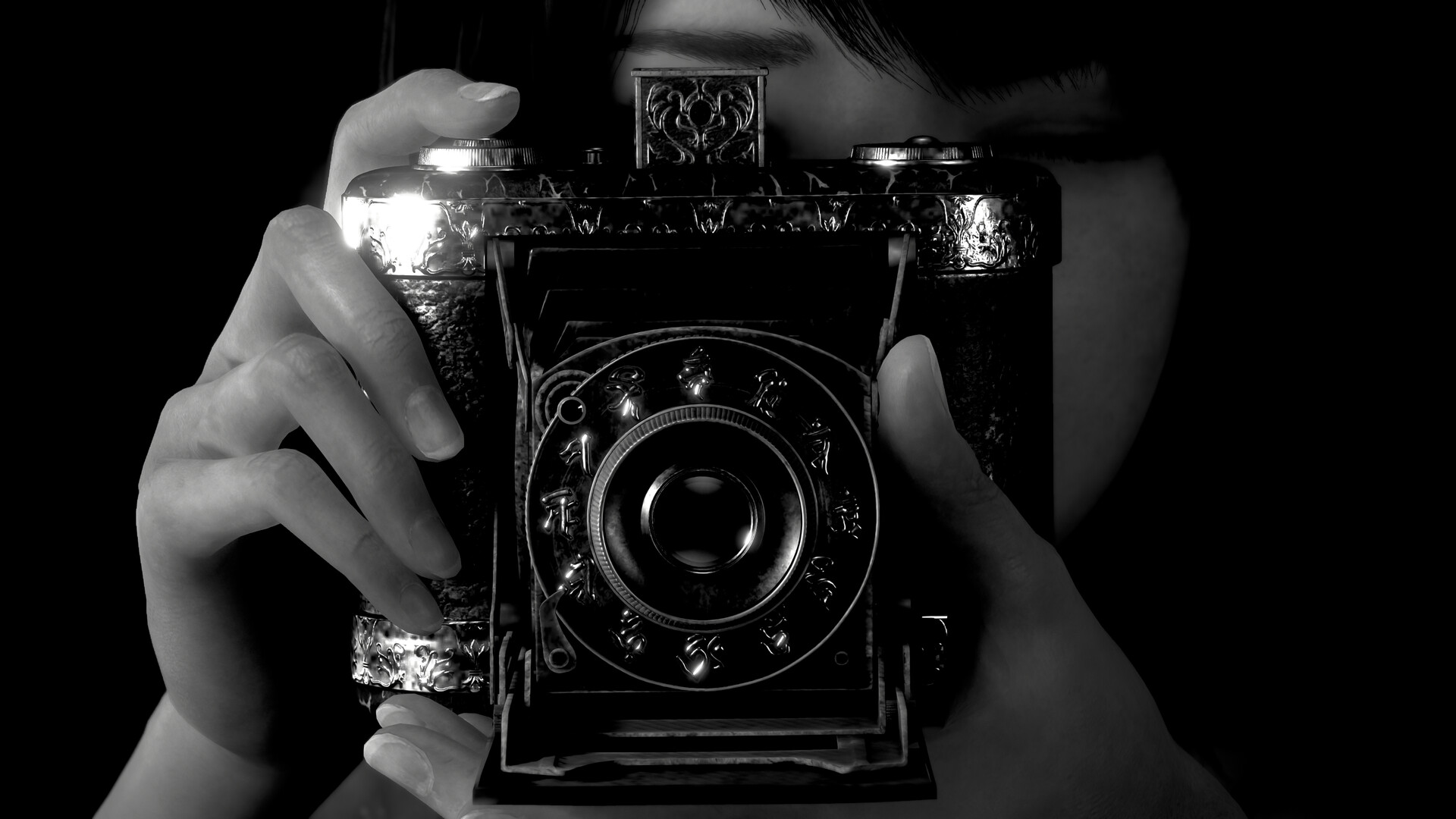 Mio holds the Camera Obscura