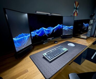 Clean triple monitor battlestation