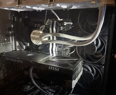 RTX 5090/Ryzen 9 9950X3D