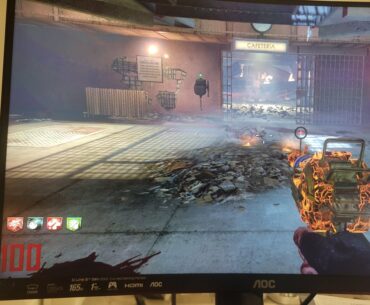 I finally hit round 100 Mob of the Dead