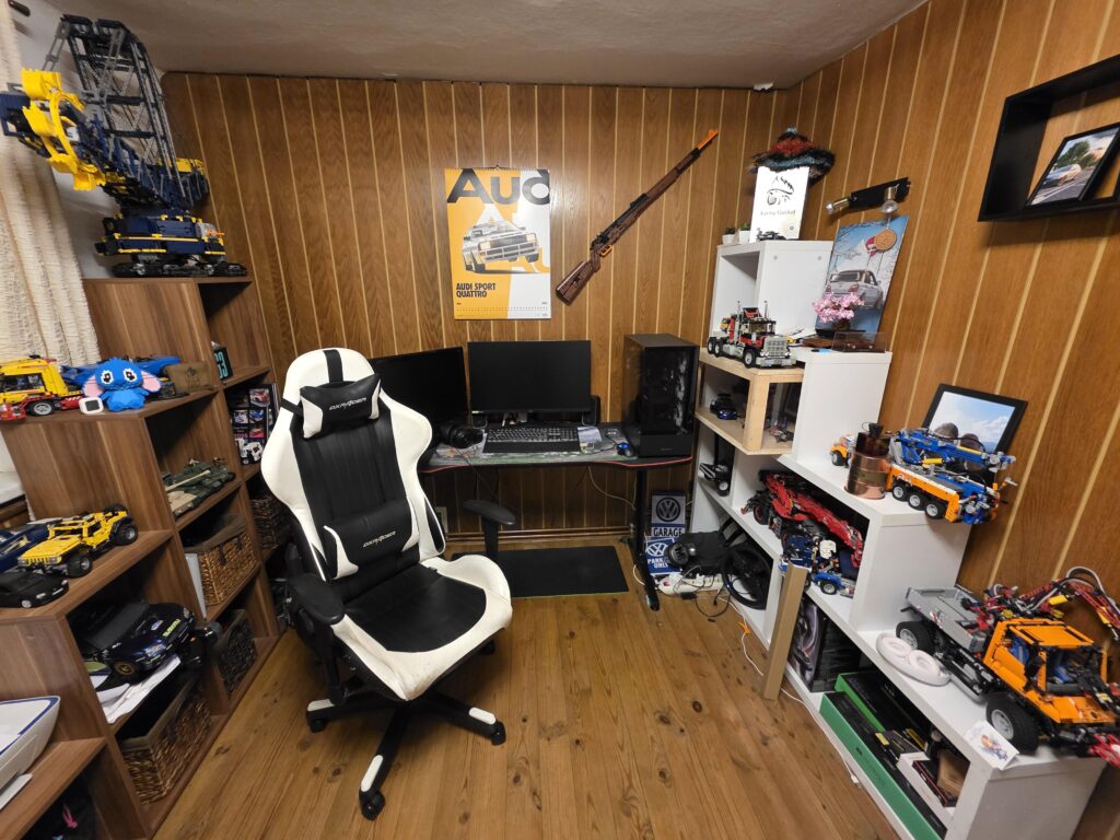My Space with new Case part 1