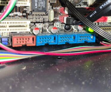 I just fried my earphones using firewire header that look like a normal usb header