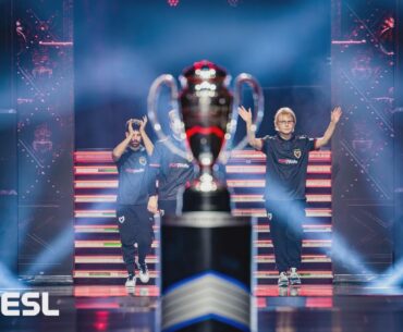 Vitality vs MOUZ in the IEM Krakow semis today, and MOUZ can actually take #1 in VRS with a win