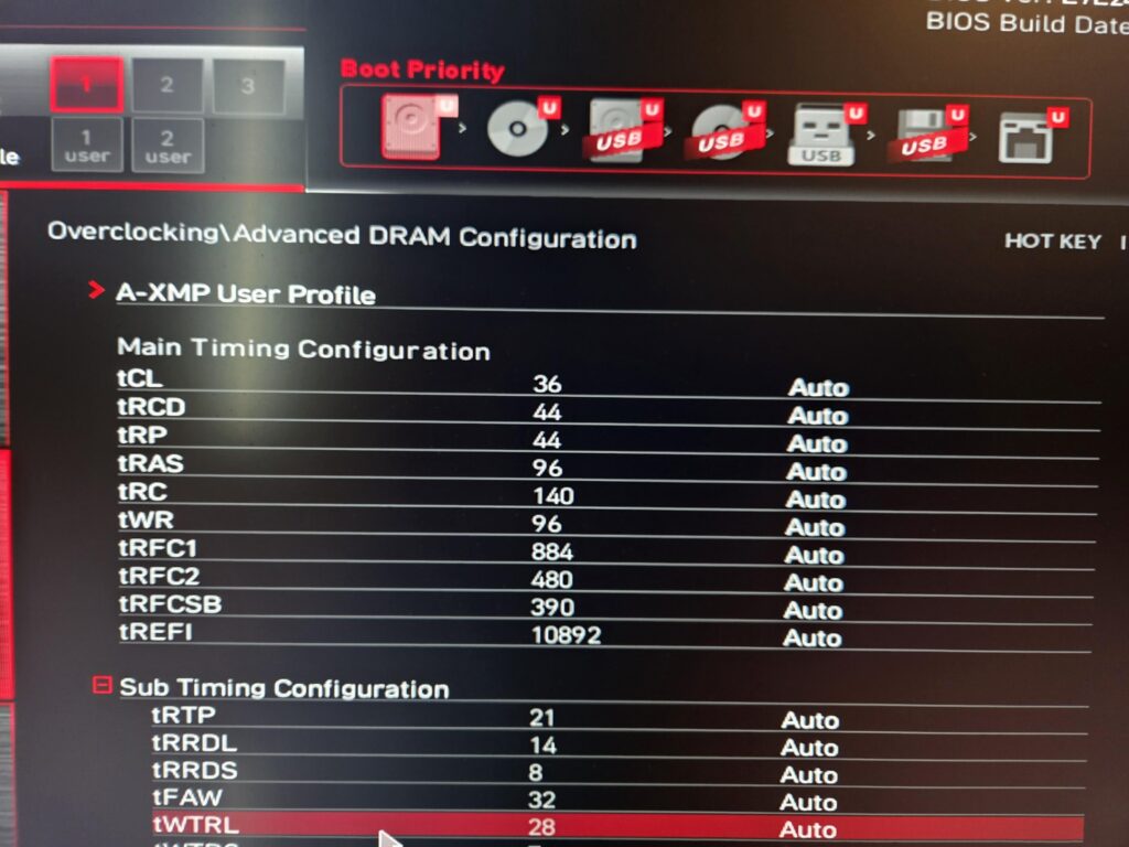Question about XMP/manual overclocking. Question about XMP/manual overclocking.