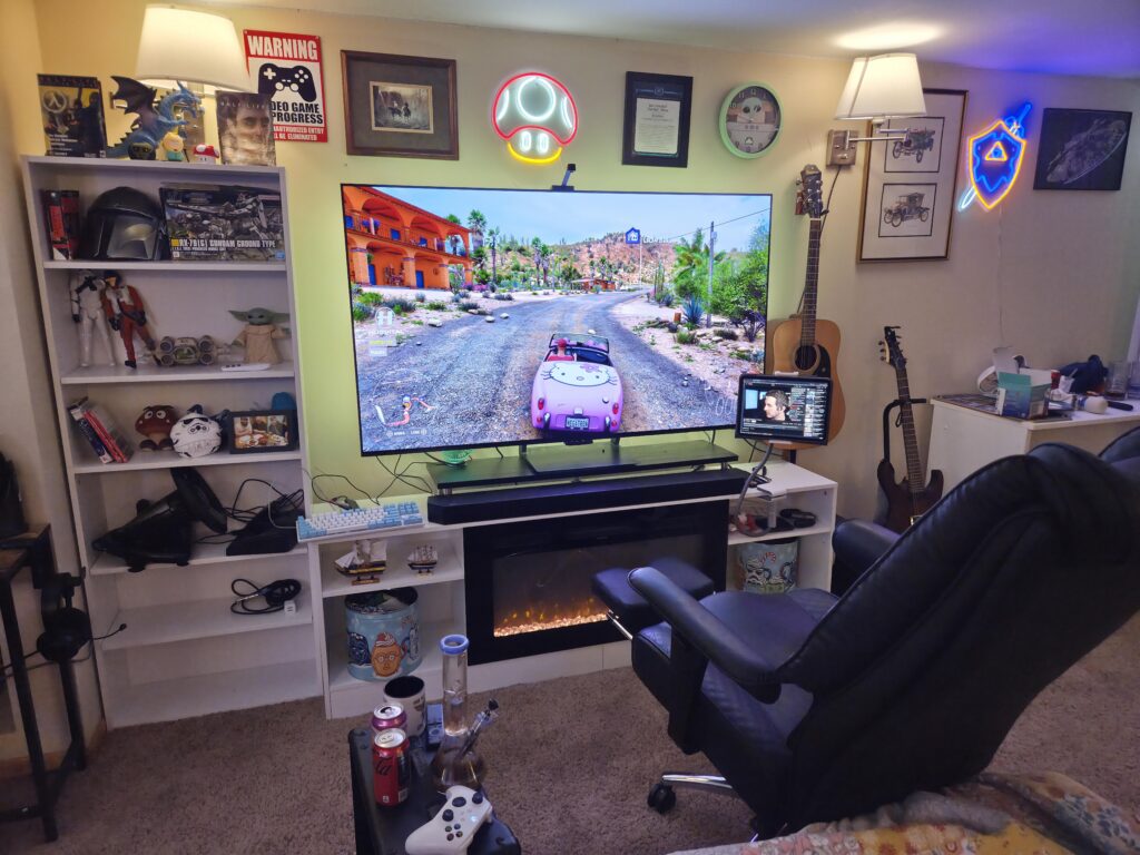 I haven't straightened up in a while but it's a fun space