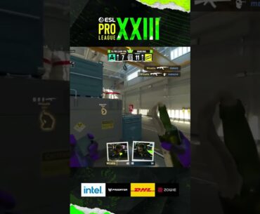 Wicadia WINS THE 1v3 after holding the pressure #clutch #esl #epl #cs #cs2