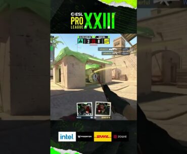 w0nderful PULLS OFF AN INSANE 1v3 CLUTCH and shocks everyone #esl #epl #cs #cs2 #clutch