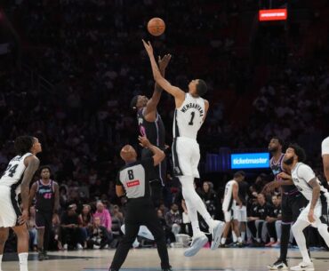 NBA roundup: Pistons halt Lakers’ 9-game winning streak | 1450 AM 99.7 FM WHTC