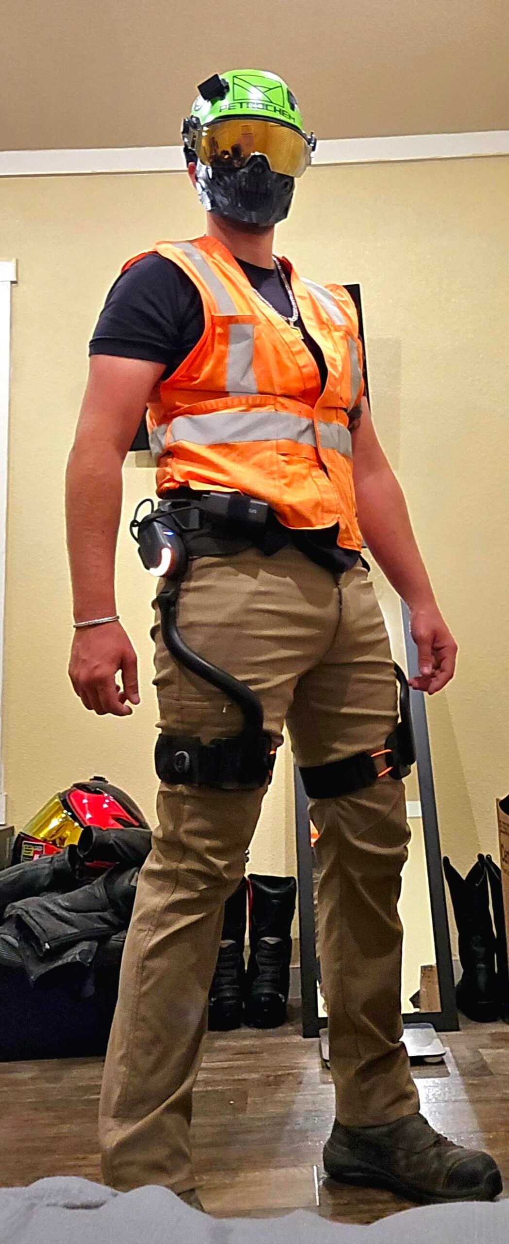 My cyberpunk construction fit I wear at work. My cyberpunk construction fit I wear at work.