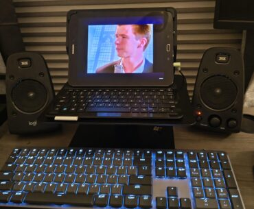 POV: your laptop died and the next best thing is your old Galaxy Tab S2