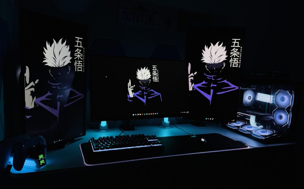 Late night battlestation vibes 🌙