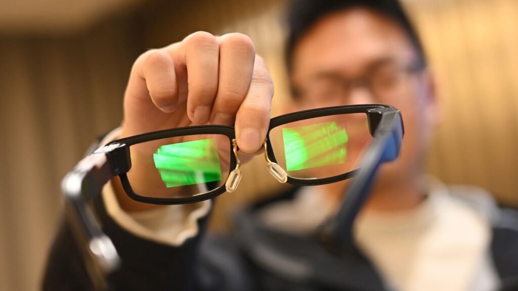 Comedic misuse of "Smart Glasses" in court.