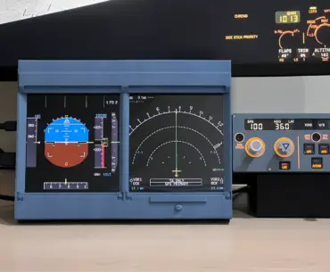 Upstart IE Sims Debut with Mini EFIS and ECAM